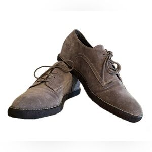 Stuart Weitzman Taupe Suede Lace Up Oxford Shoes, 7